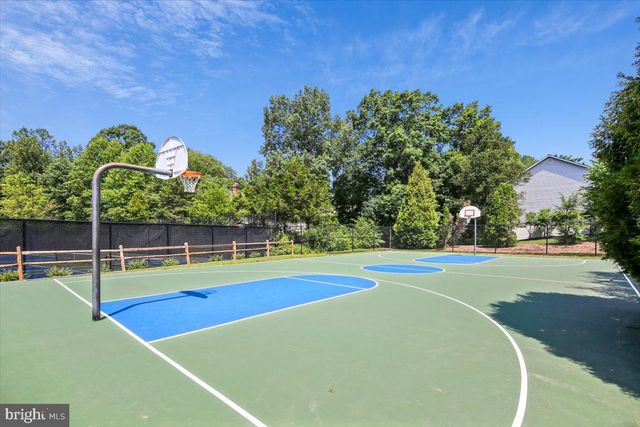 5913 SPRUCE RUN CT, Centreville, VA 20121
