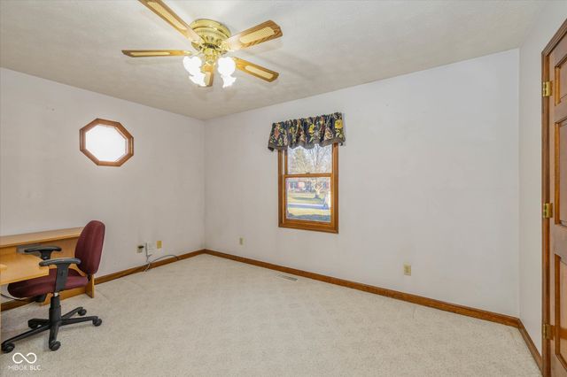 320 Park Forest Drive E, Whiteland, IN 46184