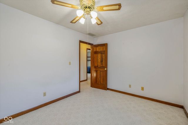 320 Park Forest Drive E, Whiteland, IN 46184