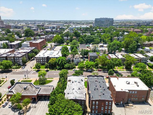 4317 Lindell Boulevard D, St Louis, MO 63108