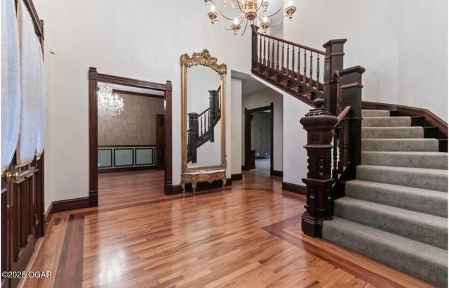 1529 S Grand Avenue, Carthage, MO 64836