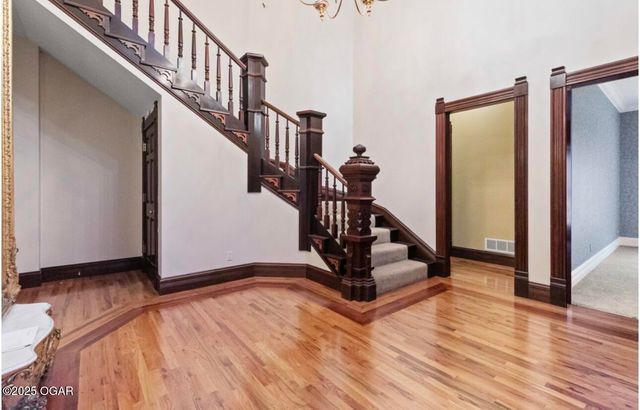 1529 S Grand Avenue, Carthage, MO 64836