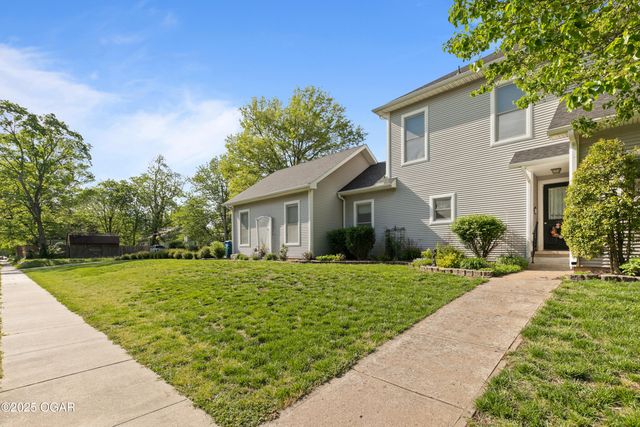 1529 S Grand Avenue, Carthage, MO 64836