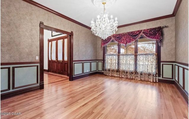 1529 S Grand Avenue, Carthage, MO 64836