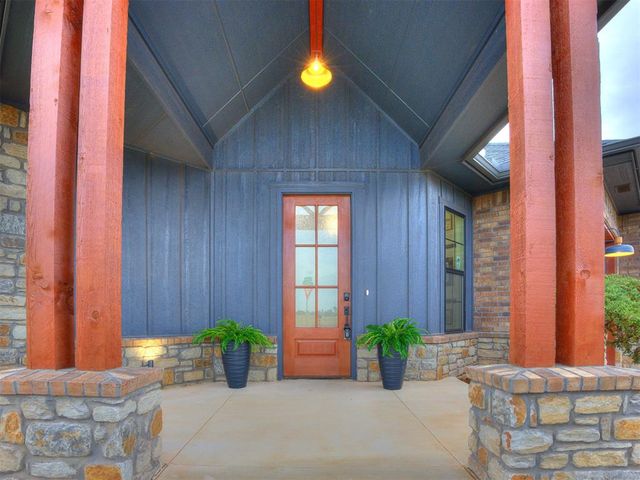 16100 Catalonia Place, Oklahoma City, OK 73170