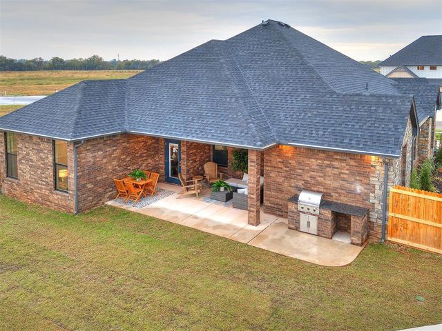 16100 Catalonia Place, Oklahoma City, OK 73170