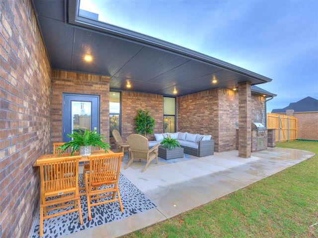 16100 Catalonia Place, Oklahoma City, OK 73170