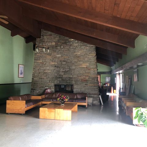800 E Old Willow Road 208, Prospect Heights, IL 60070