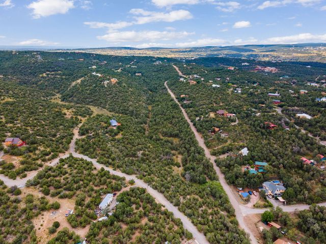 86 Canyon Road, Sandia Park, NM 87047