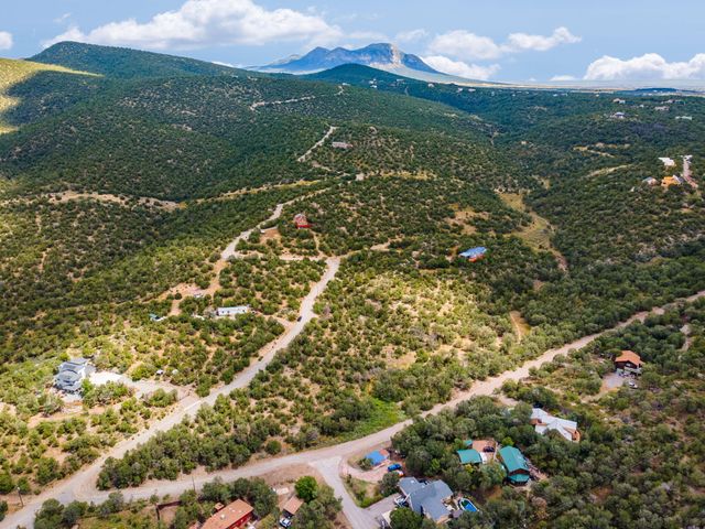 86 Canyon Road, Sandia Park, NM 87047