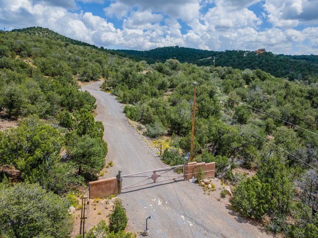 86 Canyon Road, Sandia Park, NM 87047