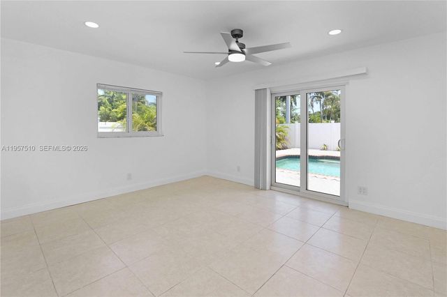 1110 S 14th Ave, Hollywood, FL 33020