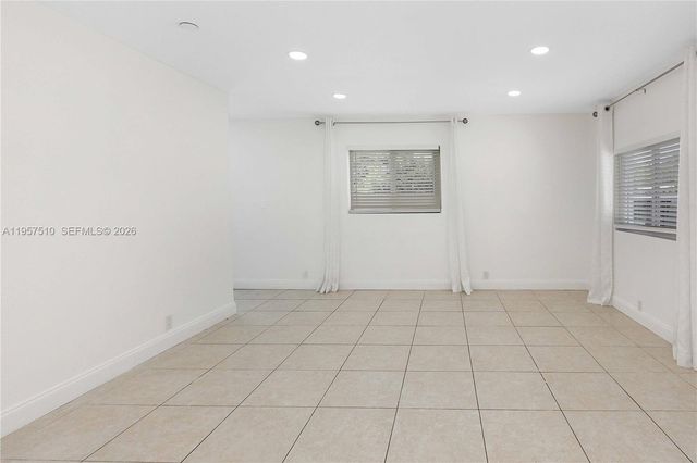 1110 S 14th Ave, Hollywood, FL 33020