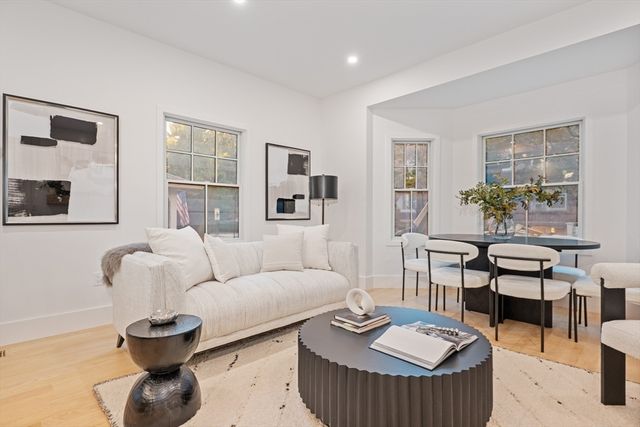 65 Francis A, Brookline, MA 02446