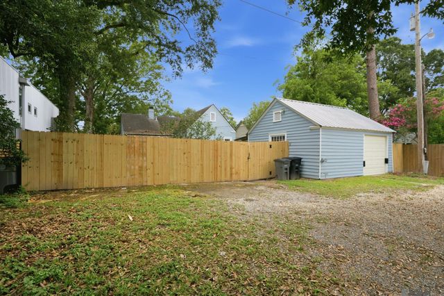 1719 Blouin Ave, Baton Rouge, LA 70808