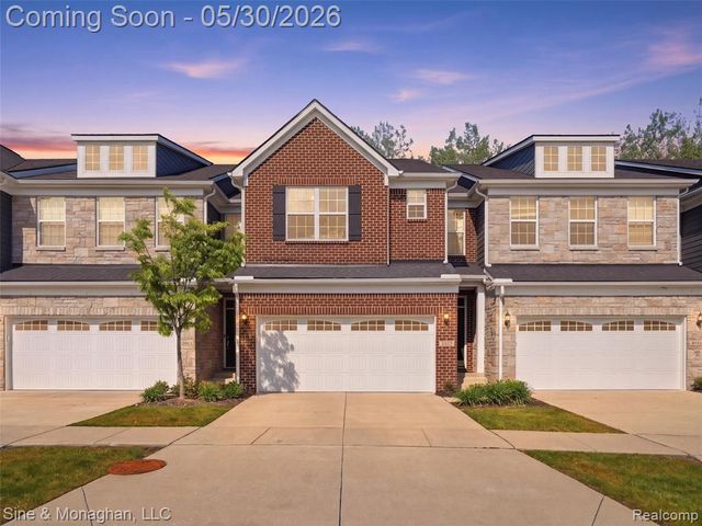 24827 Ivy, Novi, MI 48375