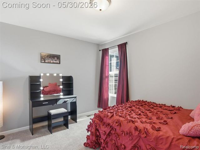 24827 Ivy, Novi, MI 48375