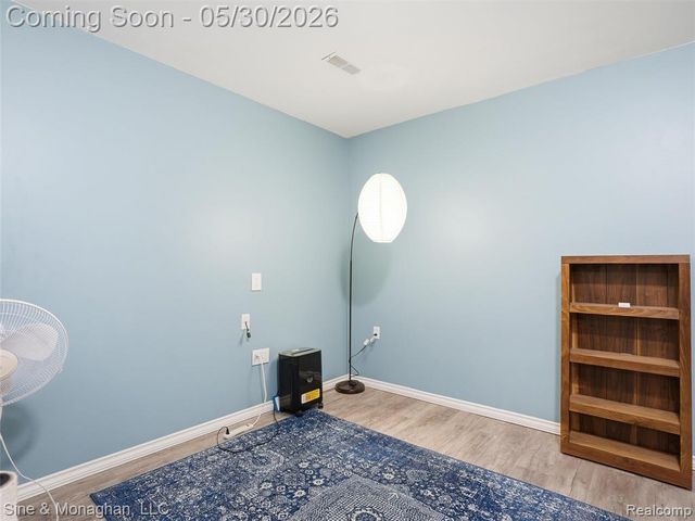 24827 Ivy, Novi, MI 48375