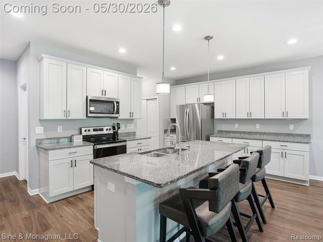 24827 Ivy, Novi, MI 48375