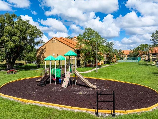 409 FOUNTAINHEAD CIRCLE 236, Kissimmee, FL 34741