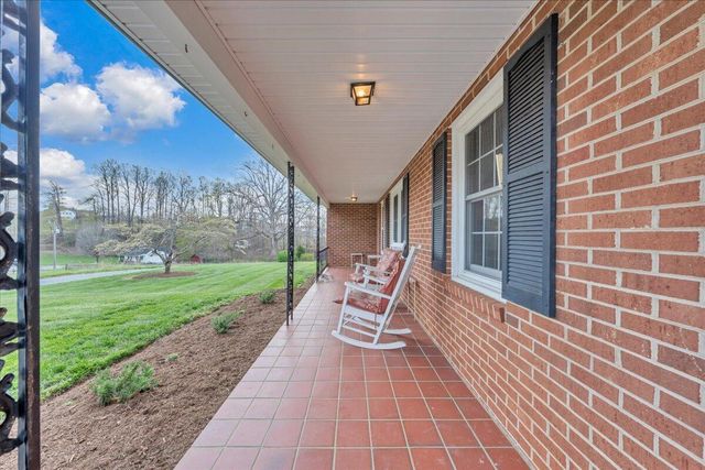 4660 Franklin ST, Rocky Mount, VA 24151