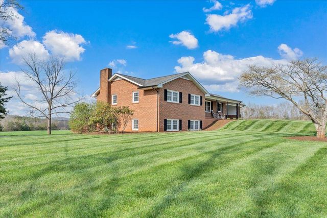 4660 Franklin ST, Rocky Mount, VA 24151