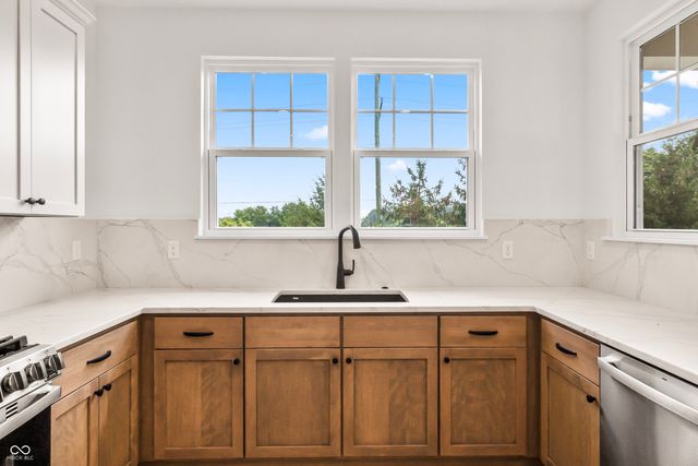 15407 Mystic Rock Drive, Carmel, IN 46033