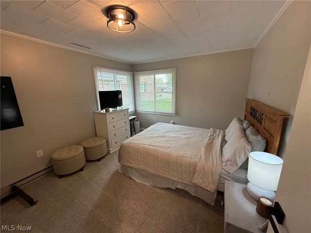 837 Oak Street NW, New Philadelphia, OH 44663