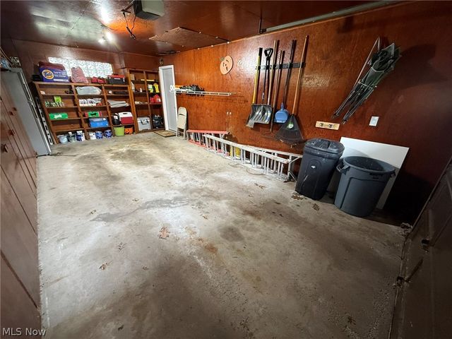 837 Oak Street NW, New Philadelphia, OH 44663
