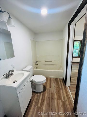 1318 N 5th Avenue, Durant, OK 74701