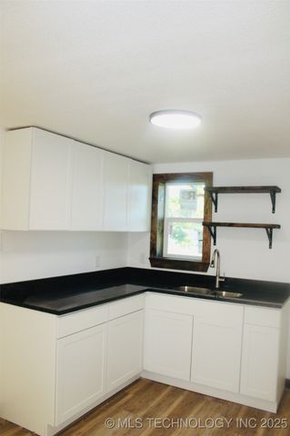 1318 N 5th Avenue, Durant, OK 74701