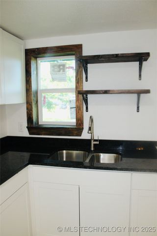 1318 N 5th Avenue, Durant, OK 74701