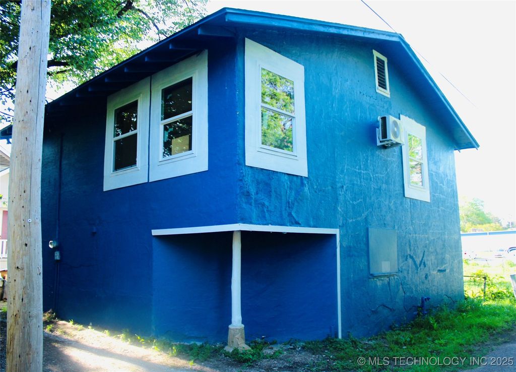 1318 N 5th Avenue, Durant, OK 74701