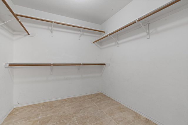 2100 Desco DR, Austin, TX 78748