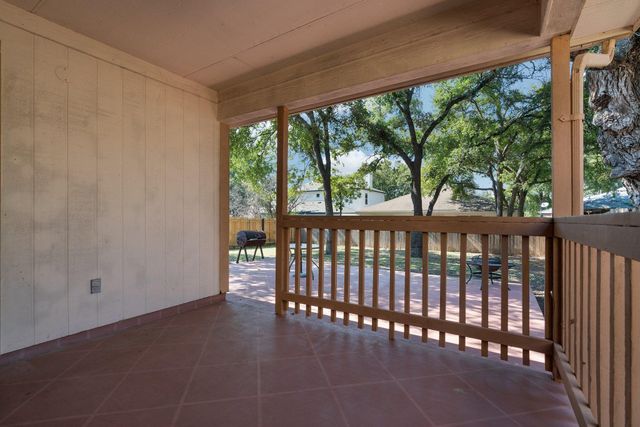 2100 Desco DR, Austin, TX 78748