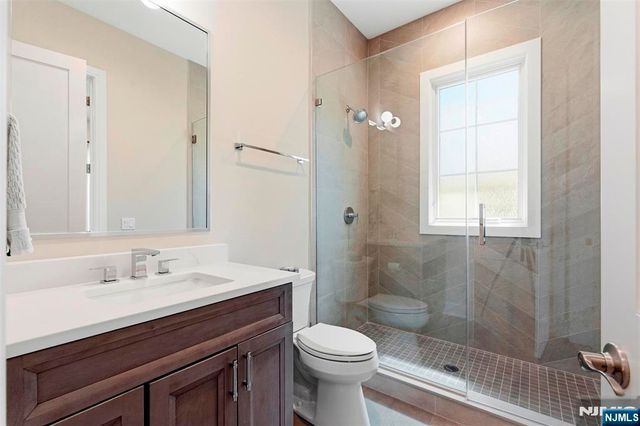 44 Crestwood Drive, Glen Rock, NJ 07452