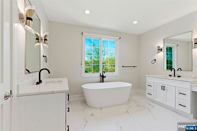 44 Crestwood Drive, Glen Rock, NJ 07452