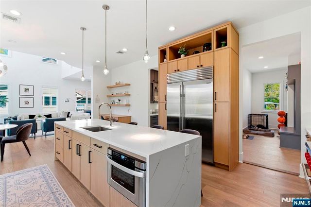 44 Crestwood Drive, Glen Rock, NJ 07452