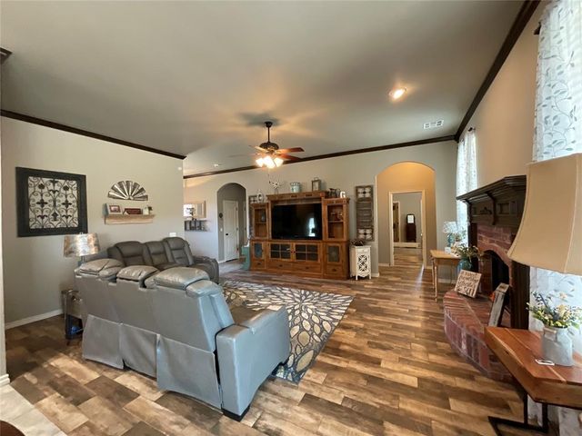 1792 Doc Bar Avenue, Blanchard, OK 73010