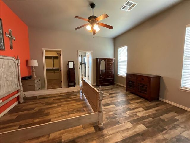 1792 Doc Bar Avenue, Blanchard, OK 73010