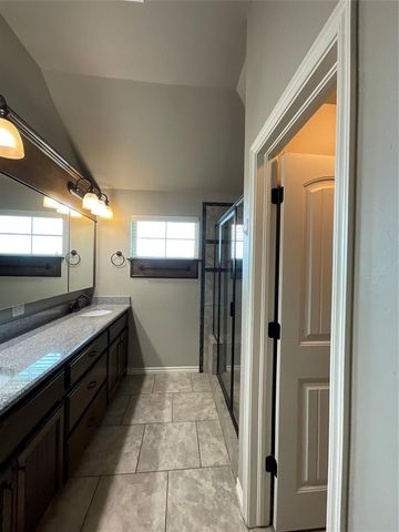 1792 Doc Bar Avenue, Blanchard, OK 73010