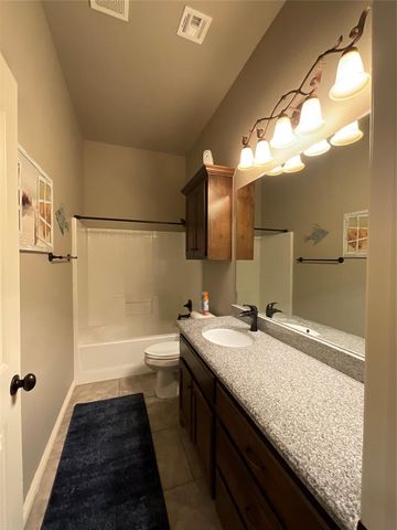 1792 Doc Bar Avenue, Blanchard, OK 73010