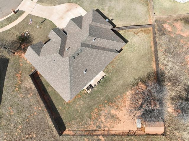 1792 Doc Bar Avenue, Blanchard, OK 73010