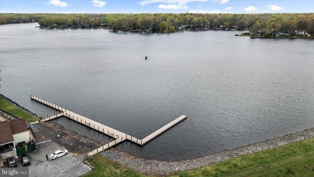 604 STRATFORD CIR, Locust Grove, VA 22508