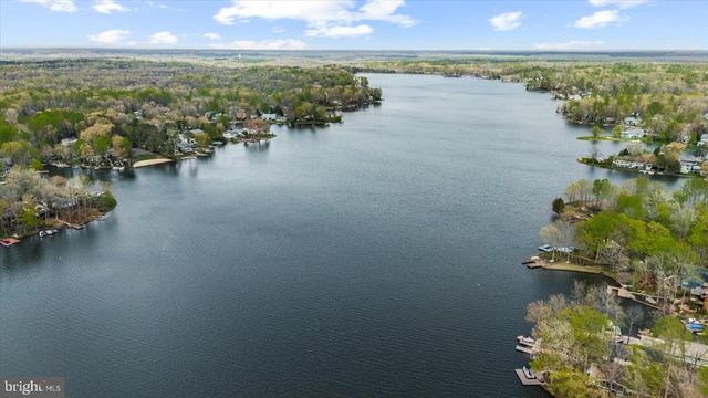 604 STRATFORD CIR, Locust Grove, VA 22508