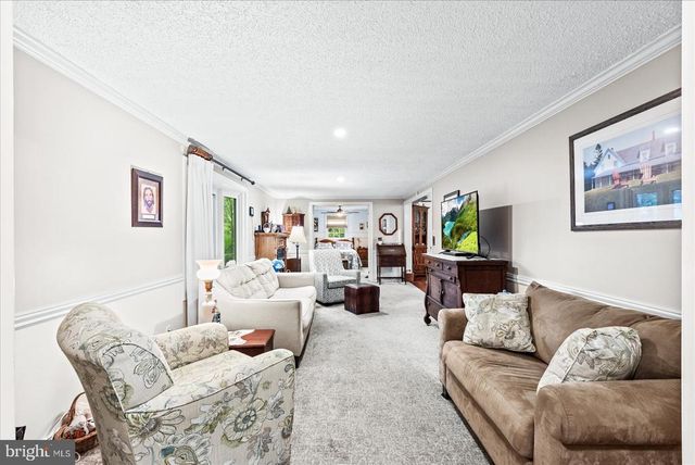 604 STRATFORD CIR, Locust Grove, VA 22508