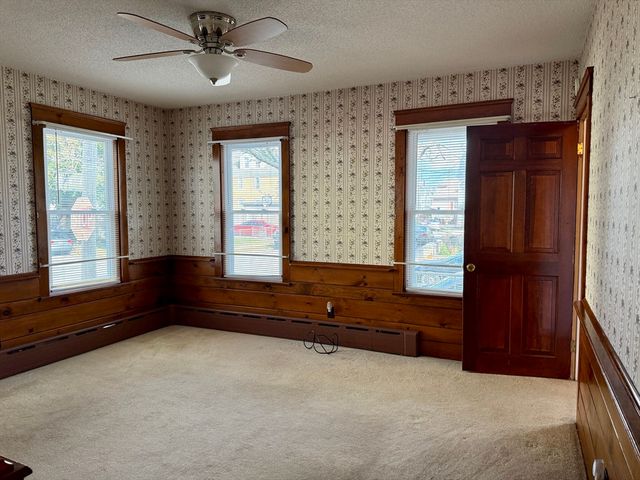 178 Thompson St, New Bedford, MA 02740