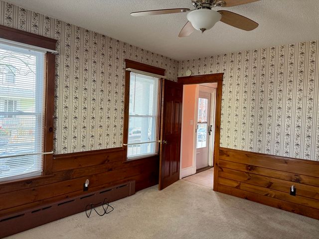 178 Thompson St, New Bedford, MA 02740