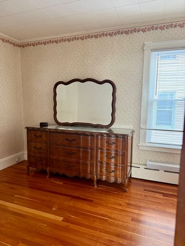 178 Thompson St, New Bedford, MA 02740