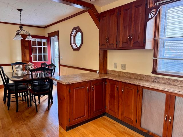 178 Thompson St, New Bedford, MA 02740